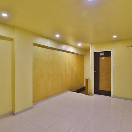 Spot On Hotel Shreeji Palace Ahmedabad Luaran gambar