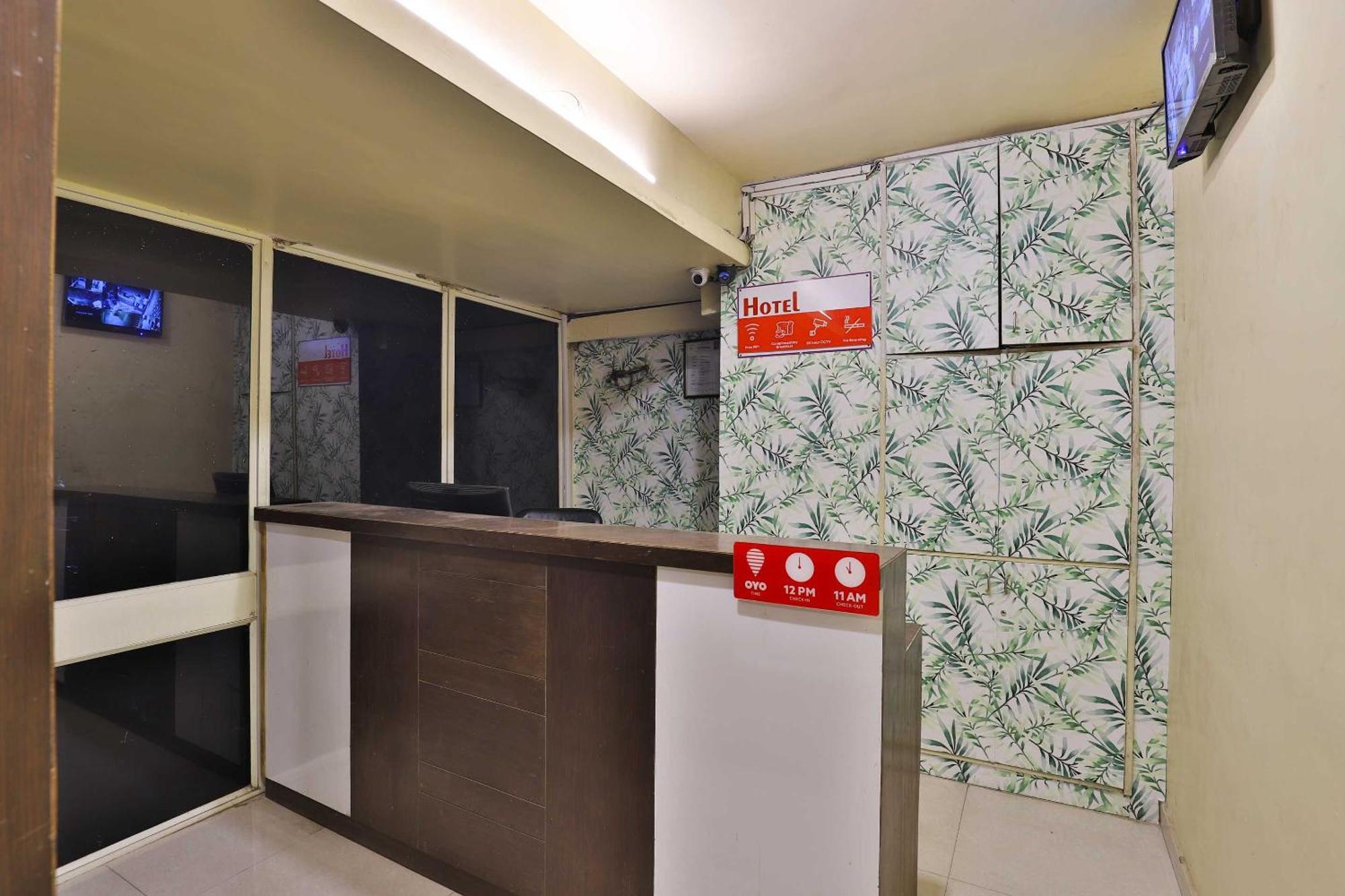 Spot On Hotel Shreeji Palace Ahmedabad Luaran gambar