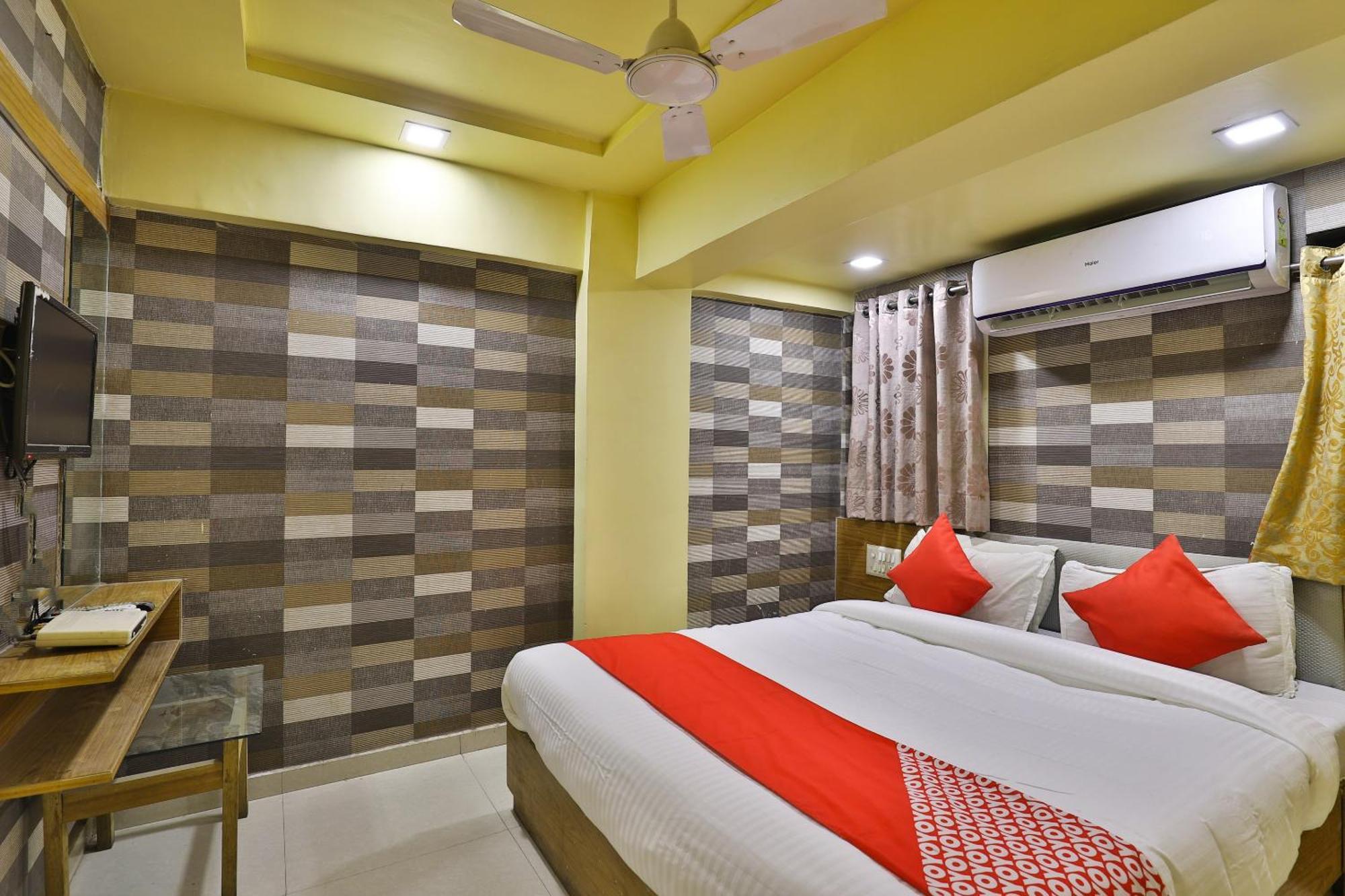 Spot On Hotel Shreeji Palace Ahmedabad Luaran gambar