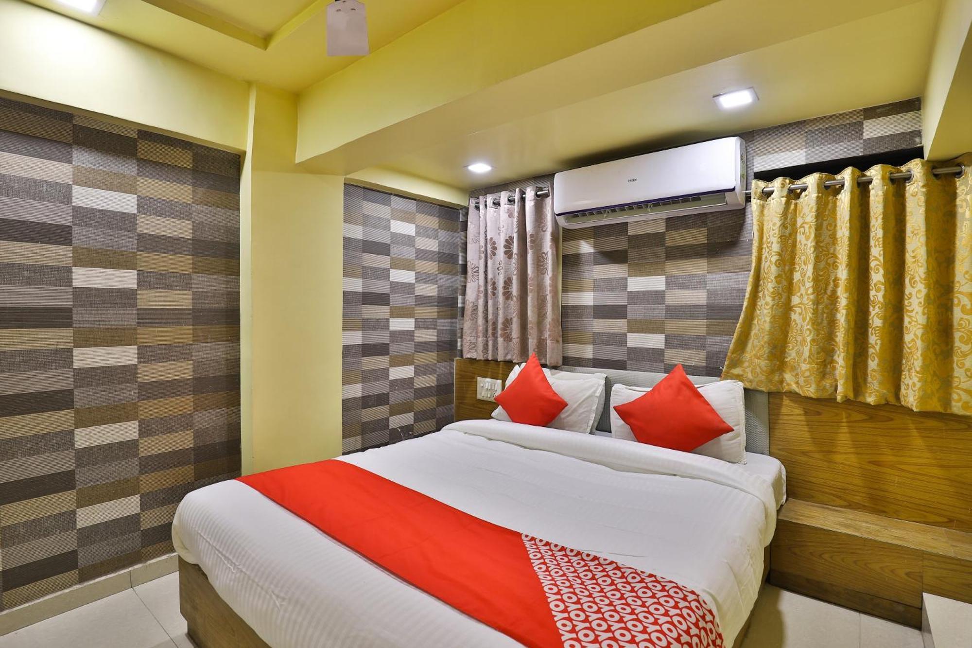 Spot On Hotel Shreeji Palace Ahmedabad Luaran gambar
